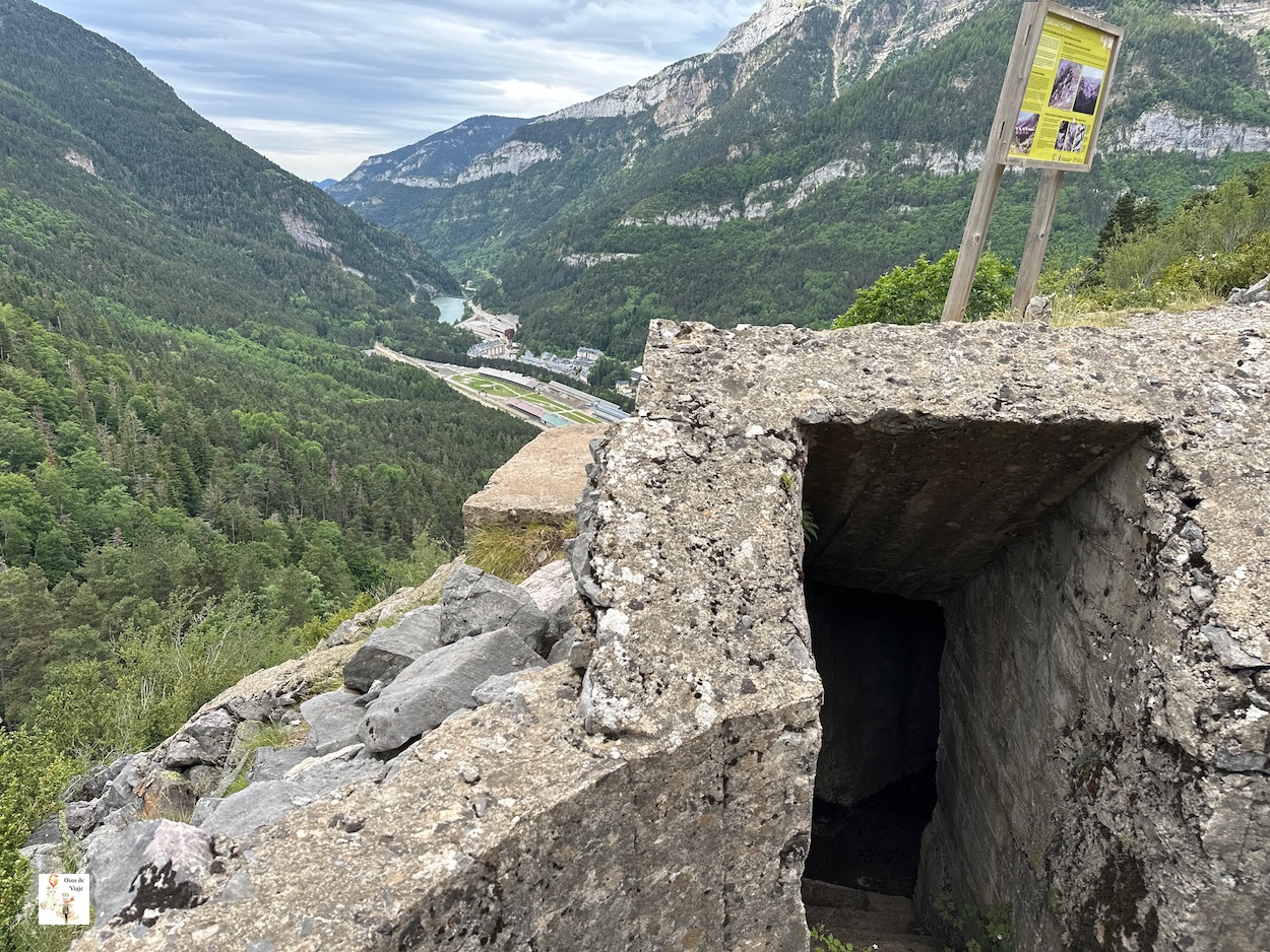 Ruta de los Búnkeres (Canfranc estación)